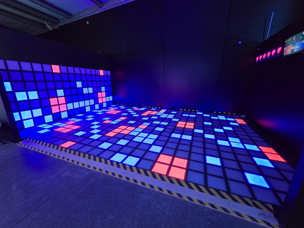 VS ARENA entertainment room