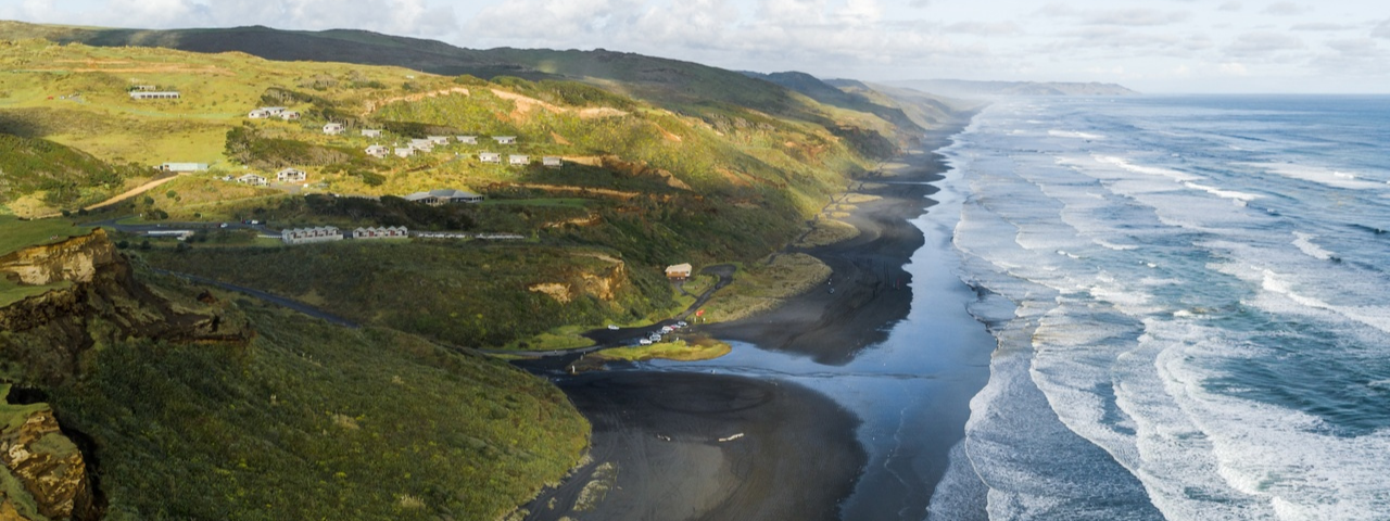 Karioitahi Beach