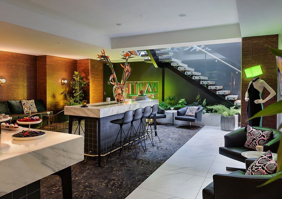 Club Signature Lounge